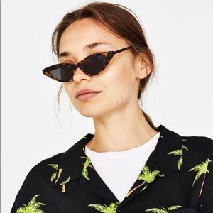 Tortoise Cat-eye Sunglasses
